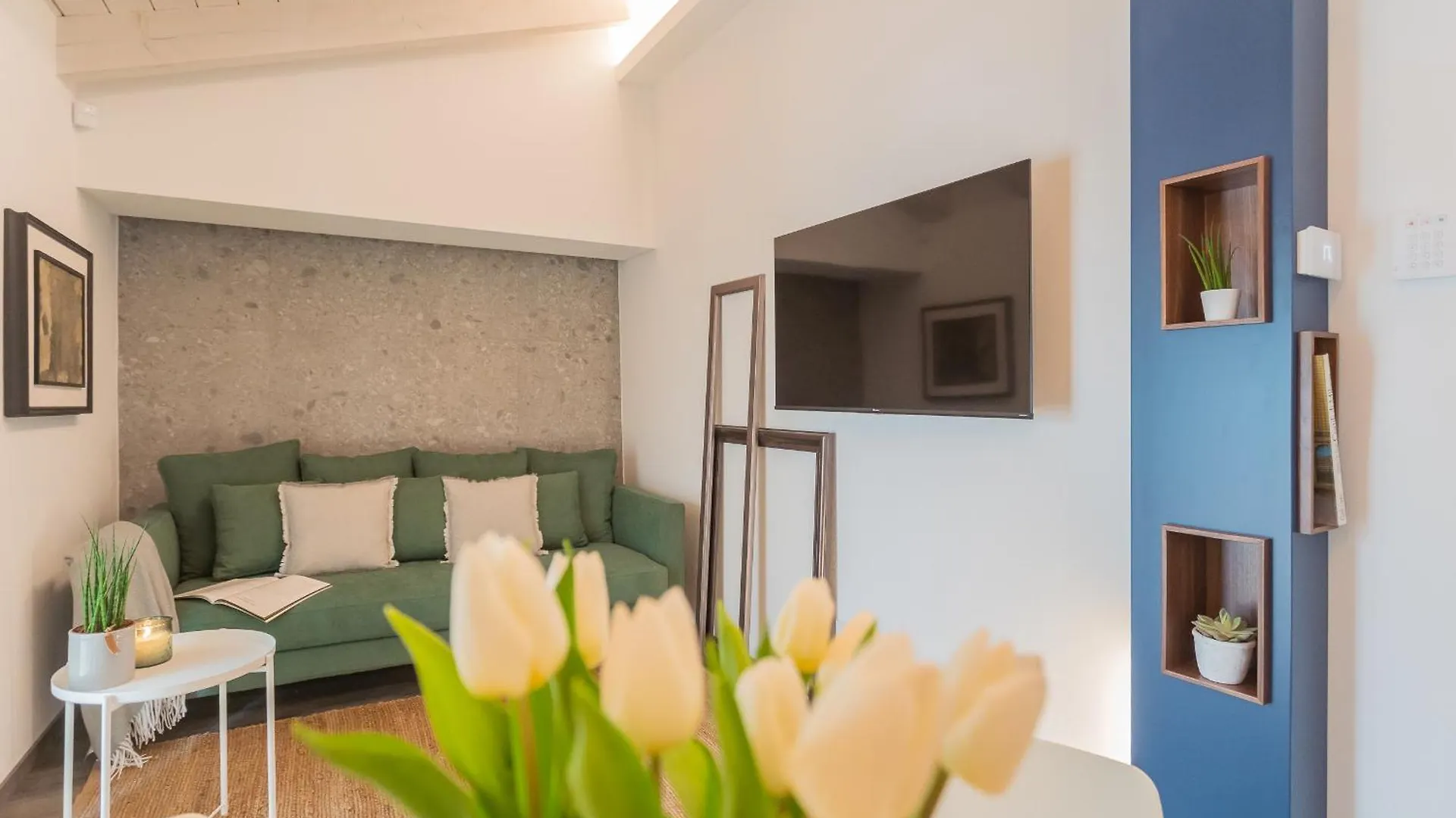 Muralto'S Nest By Rent All Como Italien
